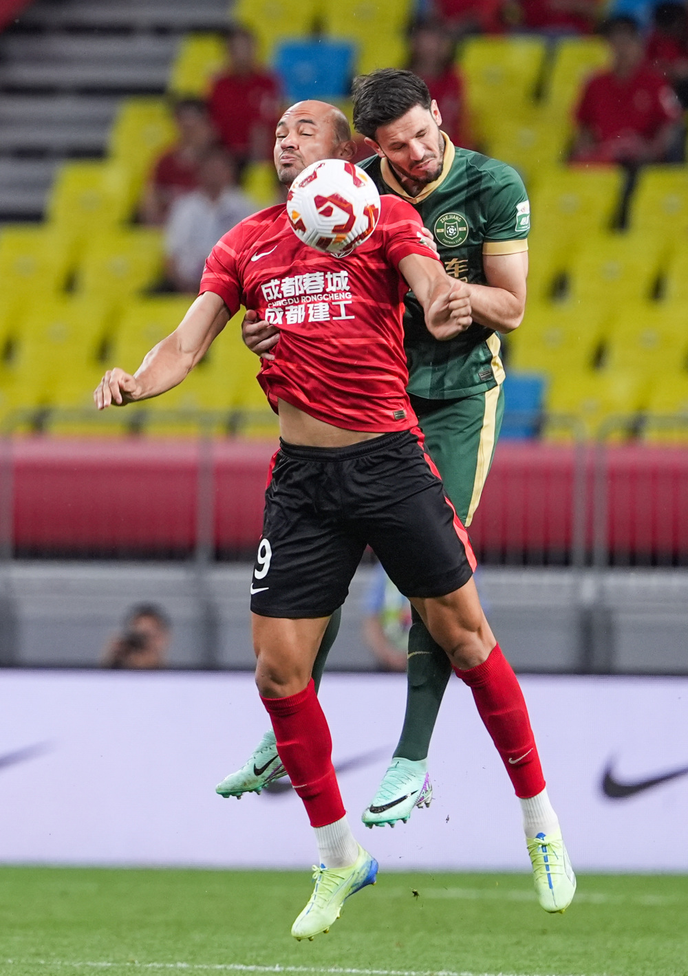 去领导者 去领导者